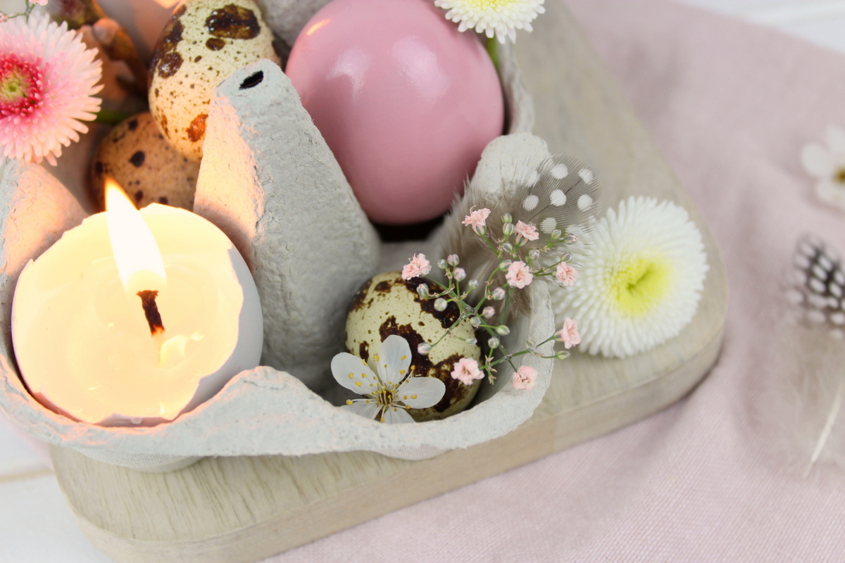 DIY selbstgemachte Osterdeko / Ostereier Kerze / Ostereier Vase und angesprühte Ostereier