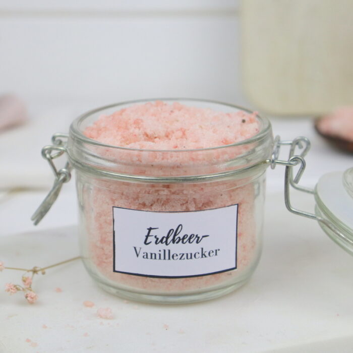 leckeres Erdbeer-Vanillezucker Rezept im Einmachglas