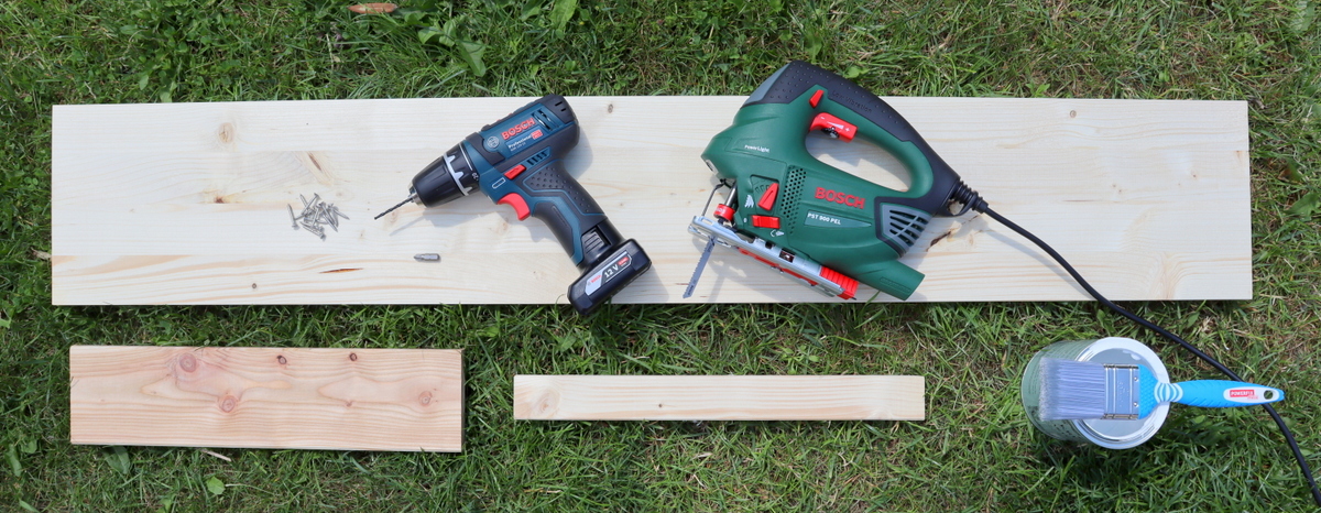 Selbstgebautes Gartenregal aus Holz + Bauplan