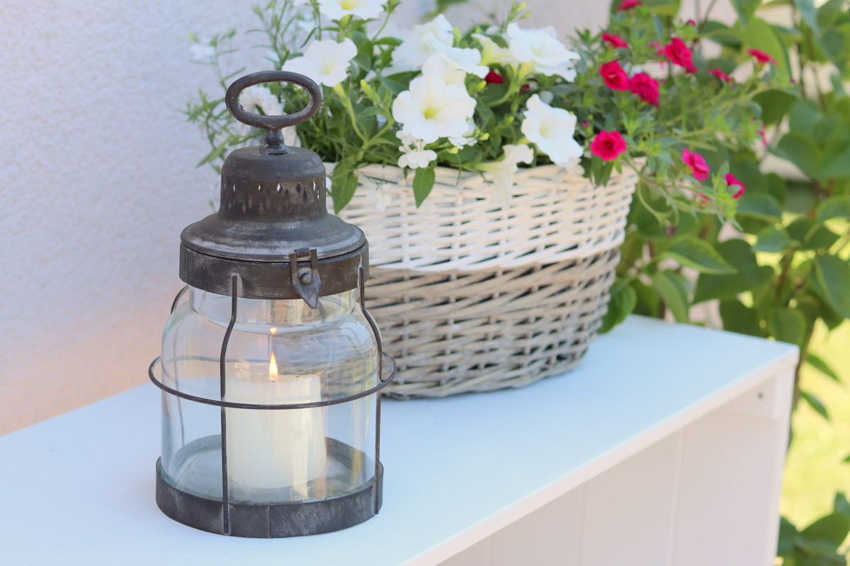 Selbstgebautes Gartenregal aus Holz + Bauplan