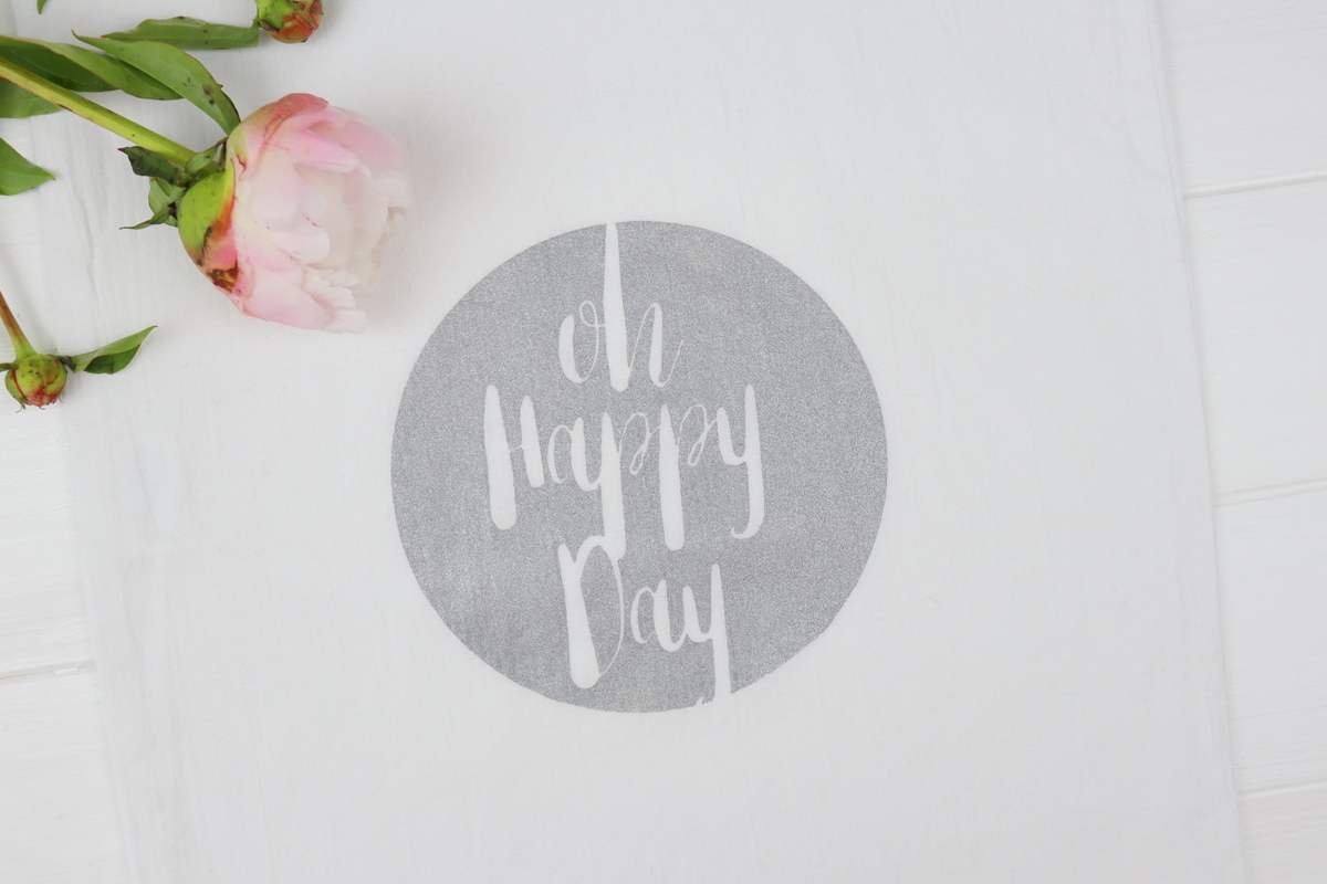 DIY selbstgemachte Siebdrucktasche mit Siebdruckschablone