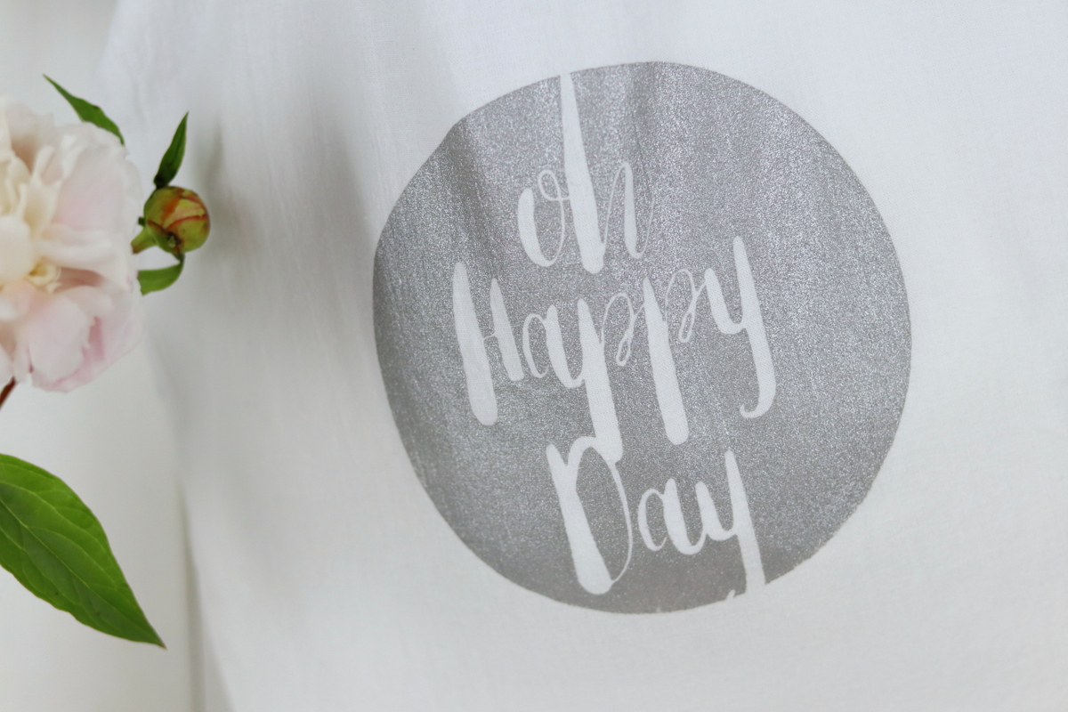 DIY selbstgemachte Siebdrucktasche mit Siebdruckschablone