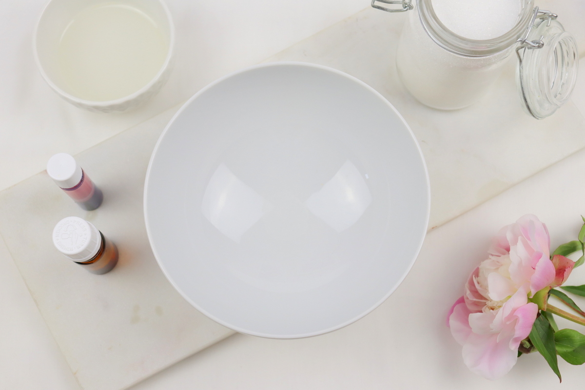 DIY - selbstgemachtes Sugar Scrub / Zuckerpeeling in Rose Coconut im Einmachglas