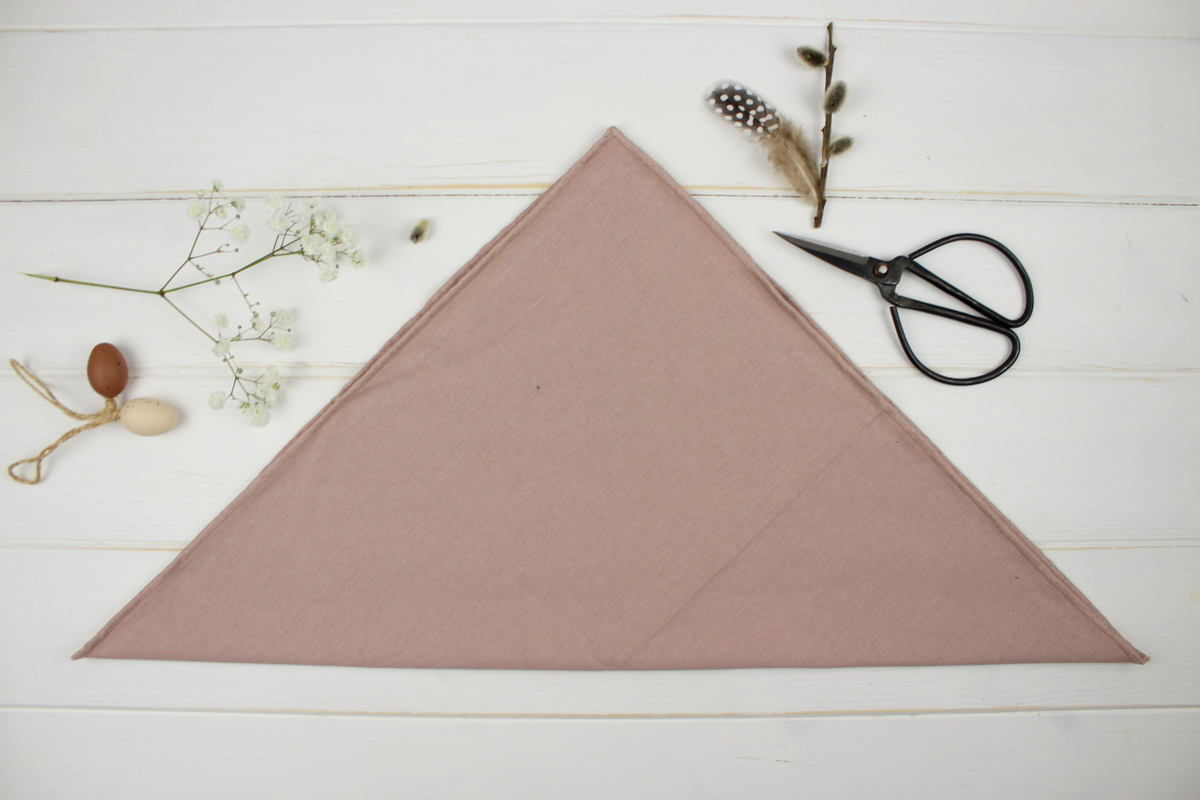 Tischdeko Osterhasen zu Oster, gefaltete Servietten