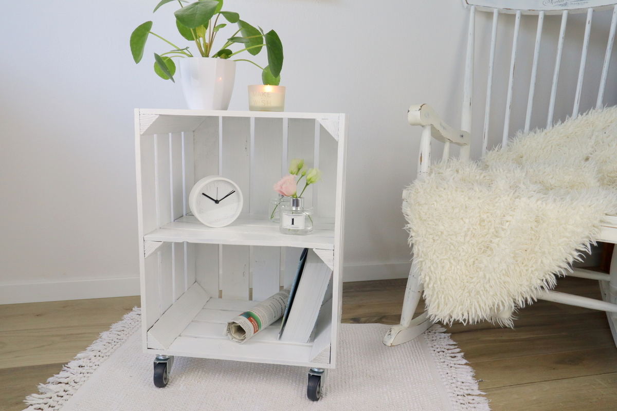 DIY Beistelltisch aus einer alten Obstkiste - Upcycling mit Farbe