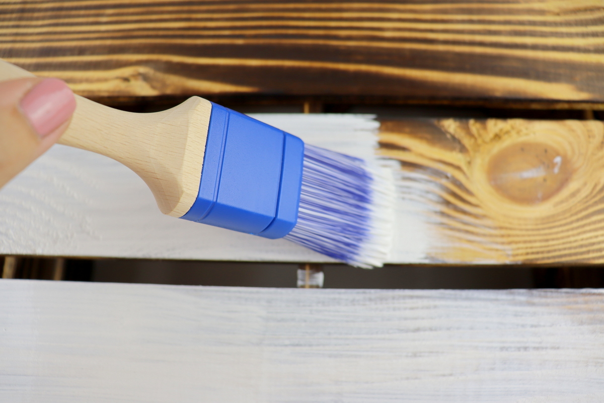 DIY Beistelltisch aus einer alten Obstkiste - Upcycling mit Farbe