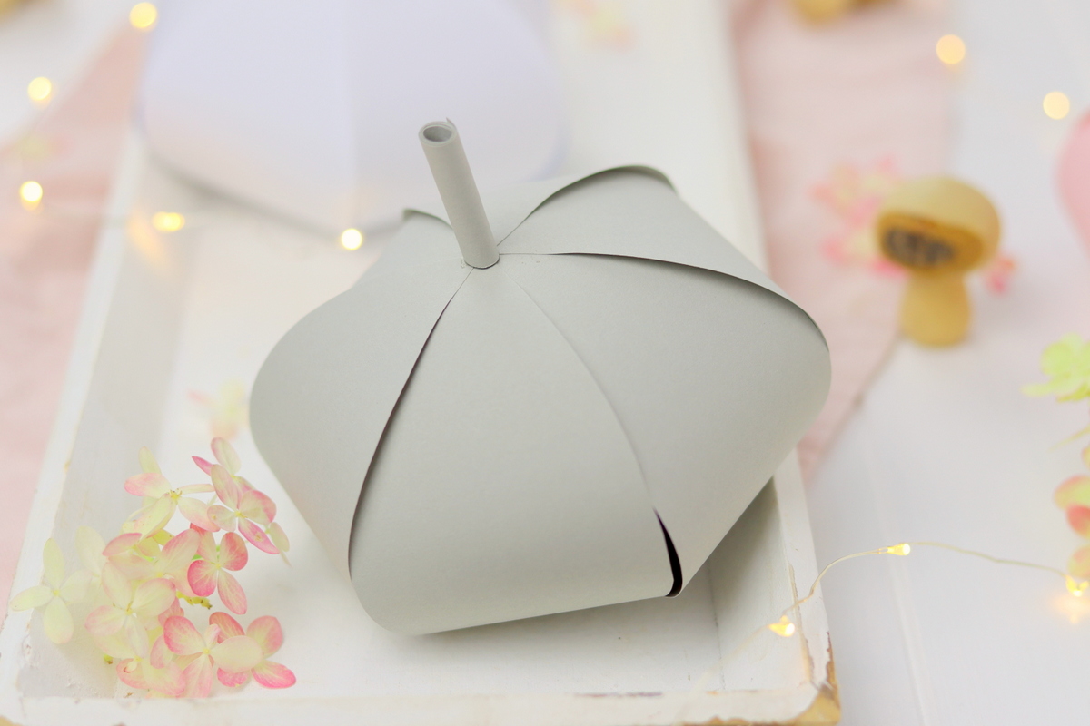 DIY selbstgemachter Kürbis aus Papier / Papier Kürbisse