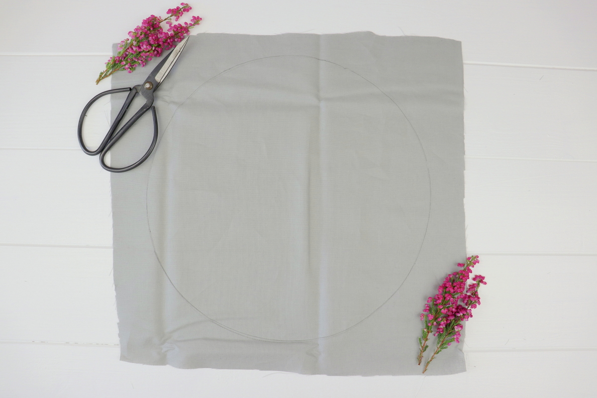 DIY selbstgenähte Stoffkürbisse als Herbstdeko