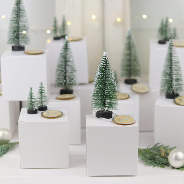 DIY Adventskalender mit Tannenbäumen selber machen