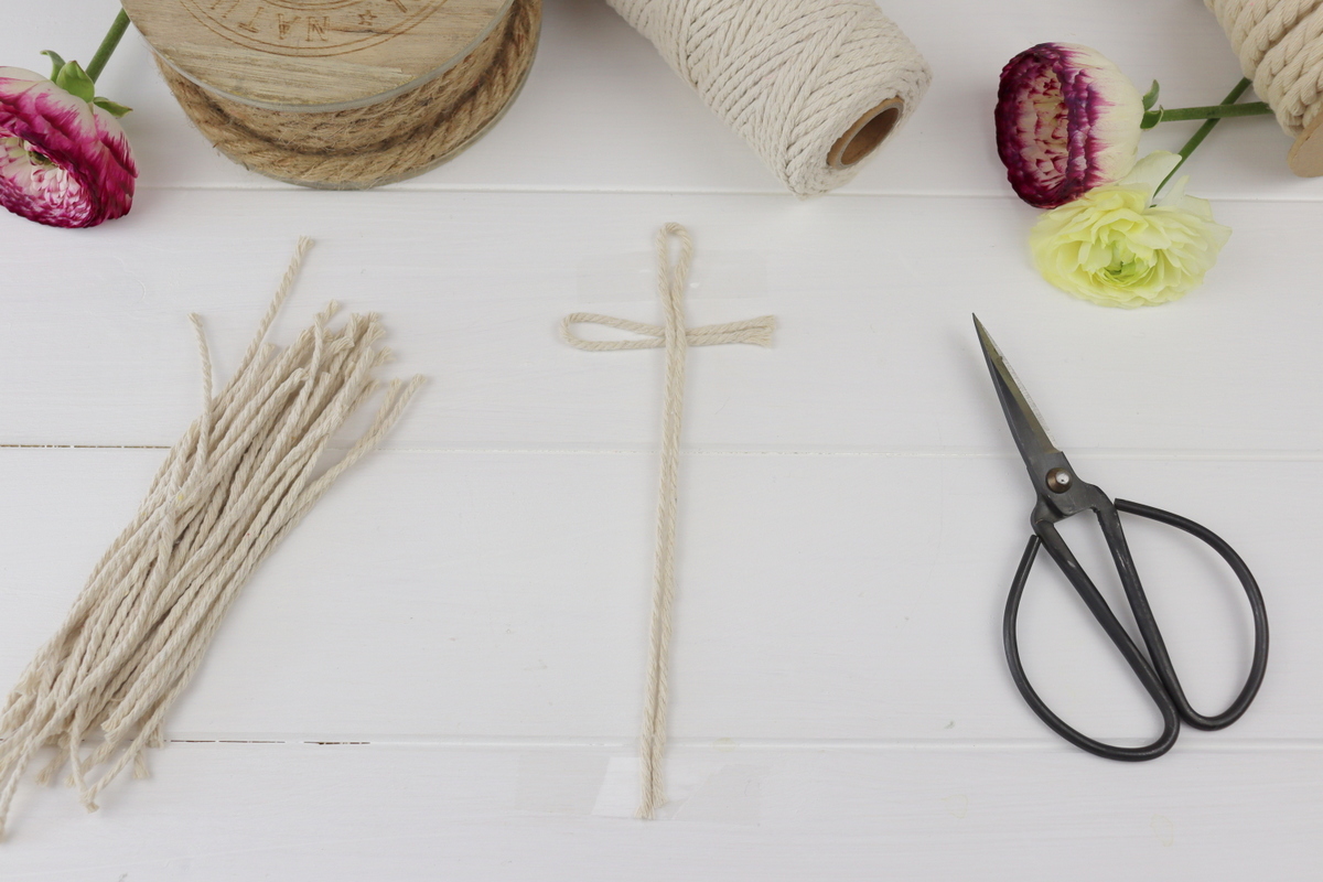 DIY - selbstgemachte Makramee Feder aus Makramee Garn