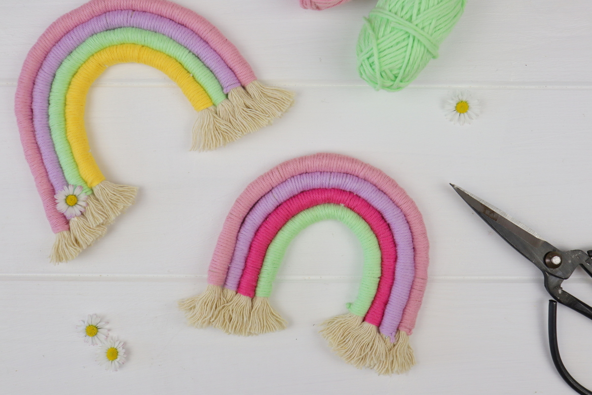 DIY - selbstgemachter, bunter Makramme Regenbogen / Fiber Rainbow