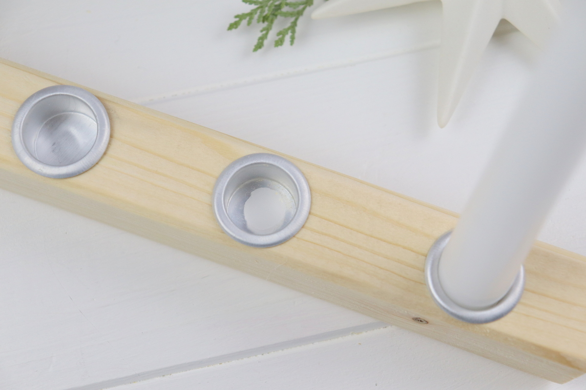 DIY - selbstgemachter Kerzenständer / Kerzenhalter aus Holz mit Stabkerzen