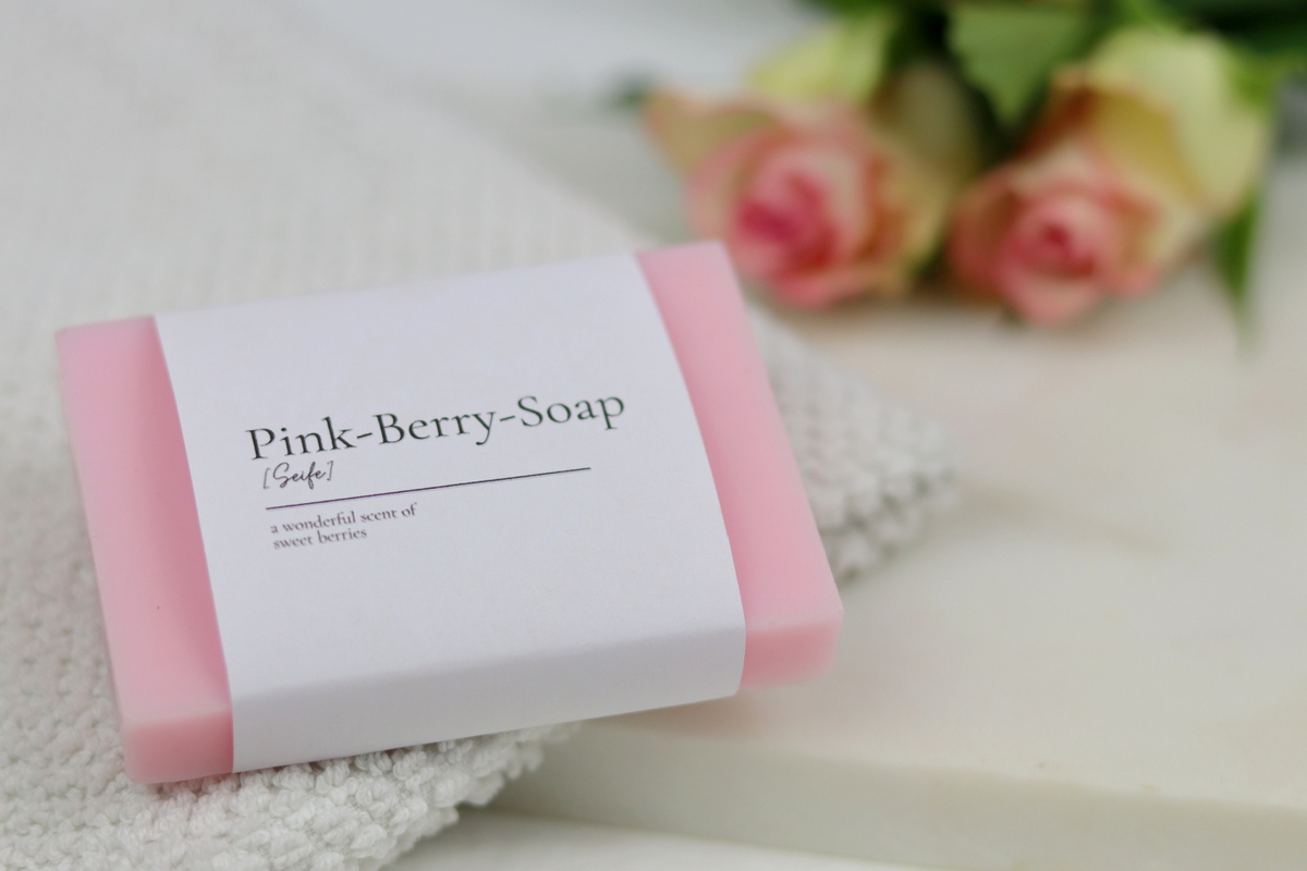 Selbstgemachte Seife (Pink-Berry-Soap)
