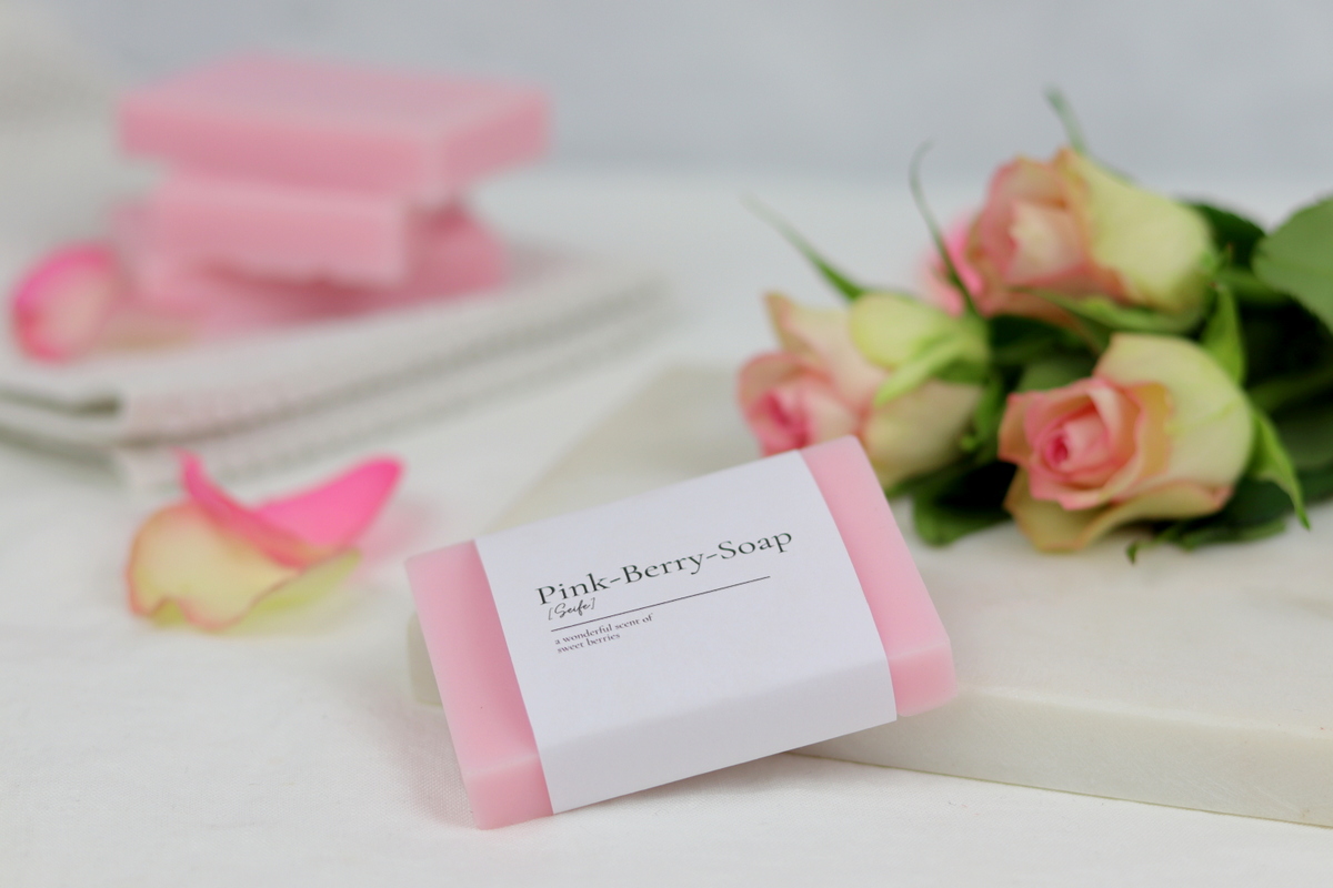 Selbstgemachte Seife (Pink-Berry-Soap)