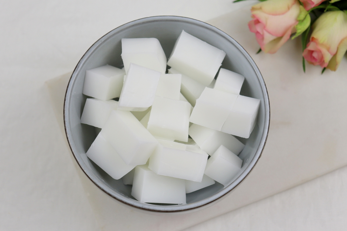 Selbstgemachte Seife (Pink-Berry-Soap)