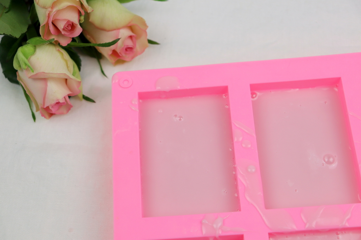 Selbstgemachte Seife (Pink-Berry-Soap)