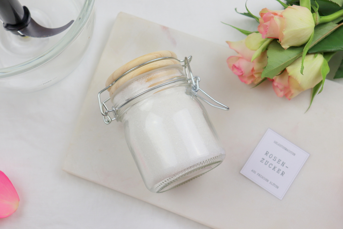 Rezept - selbstgemachter Rosenzucker