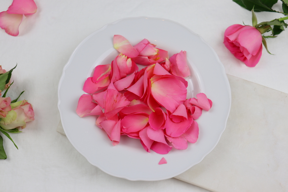 Rezept - selbstgemachter Rosenzucker