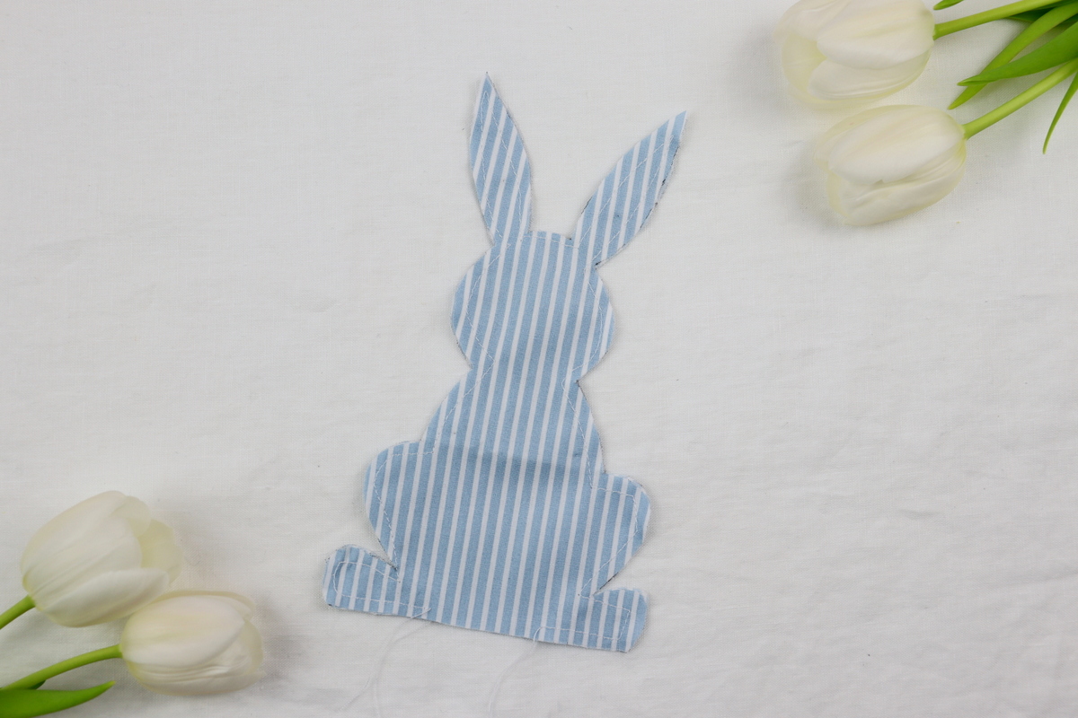 DIY - selbstgenähte Hasen zu Ostern