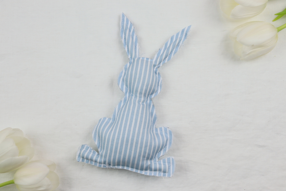 DIY - selbstgenähte Hasen zu Ostern