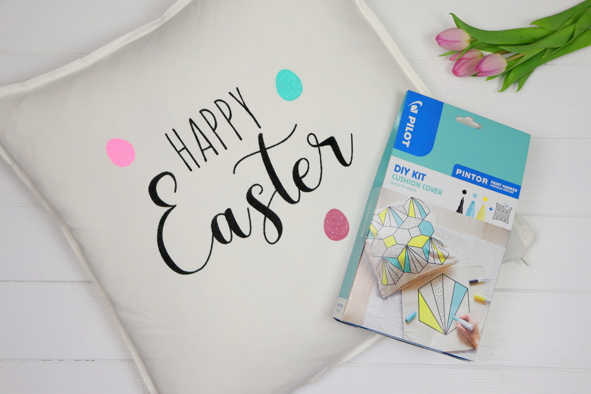 selbstbemalte Kissen / Kissenbezüge mit Ostermotiv