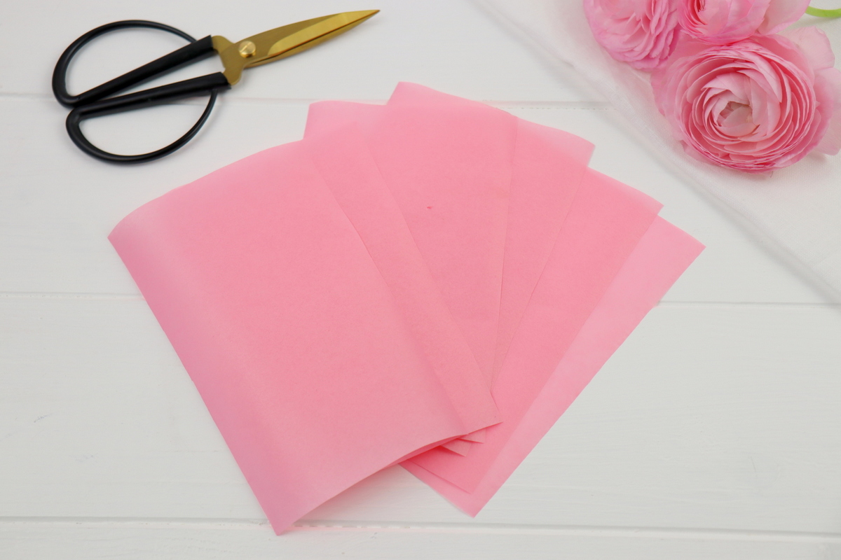 DIY selbstgemachte Flowerbox / Blumenbox / Rosenbox mit Blumen aus Papier (Blumenseide)