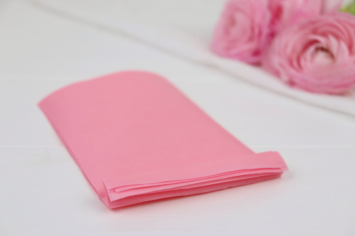 DIY selbstgemachte Flowerbox / Blumenbox / Rosenbox mit Blumen aus Papier (Blumenseide)