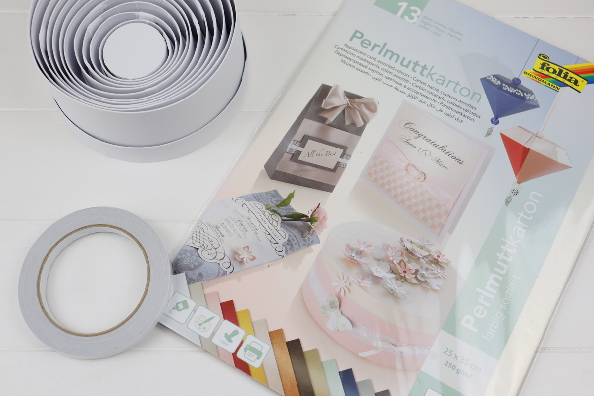 DIY selbstgemachte Flowerbox / Blumenbox / Rosenbox mit Blumen aus Papier (Blumenseide)