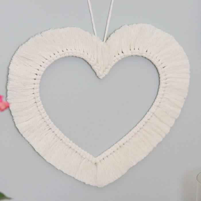 DIY selbstgemachtes Makramee Herz