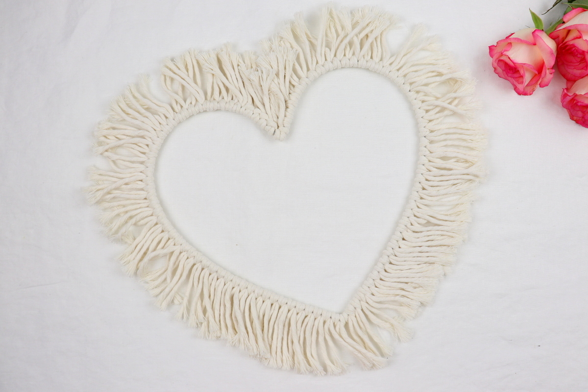 DIY selbstgemachtes Makramee Herz