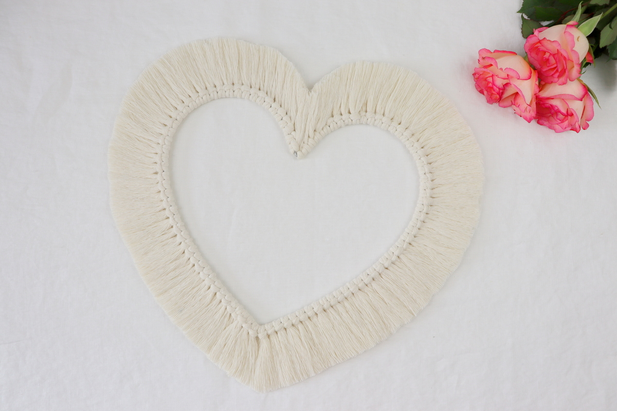 DIY selbstgemachtes Makramee Herz