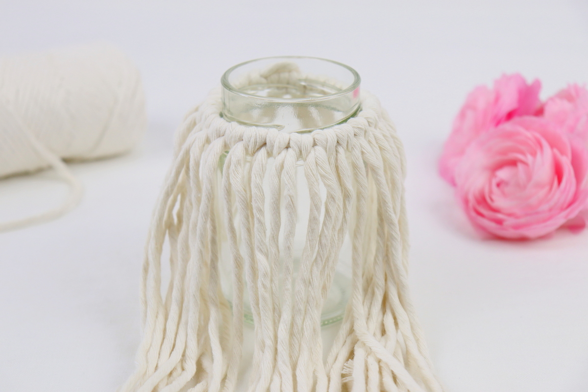 DIY - selbstgemachte Makramee Windlichter mit dem Kreuzknoten