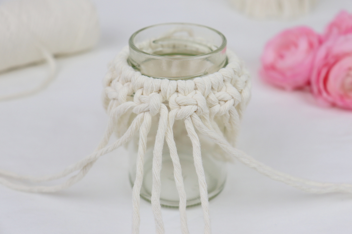DIY - selbstgemachte Makramee Windlichter mit dem Kreuzknoten