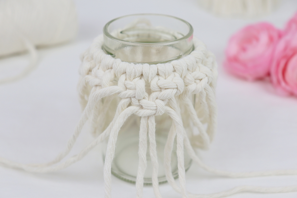DIY - selbstgemachte Makramee Windlichter mit dem Kreuzknoten