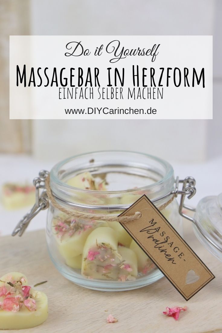 DIY - selbstgemachte Massagebar in Herzform mit Trockenblumen als Geschenkidee
