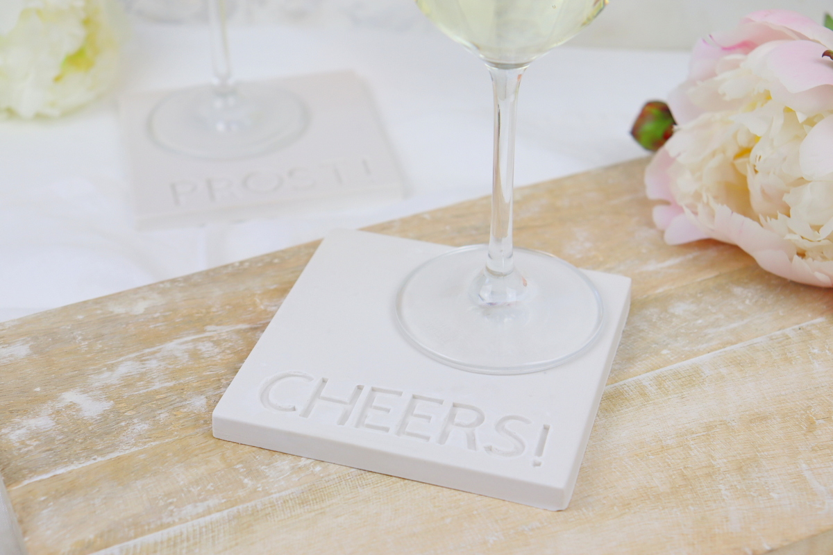 DIY selbstgemachte Untersetzer aus Raysin