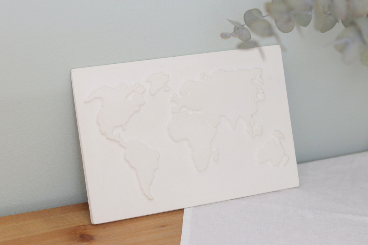 DIY - selbstgemachte Weltkarte aus Raysin