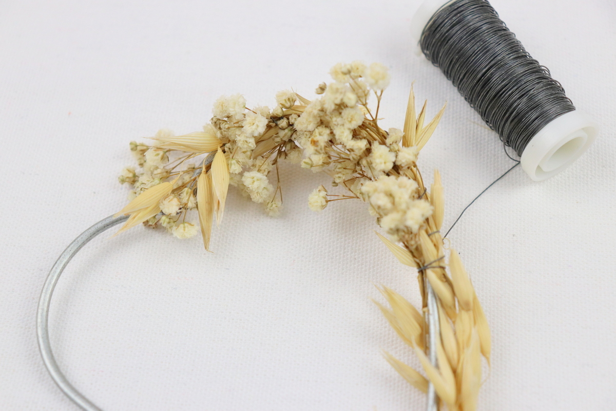 DIY - selbstgemachtes Herz aus Trockenblumen