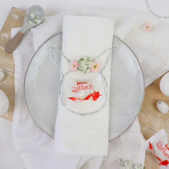 DIY Anleitung – 2 süße Bastelideen zu Ostern mit Raffaello