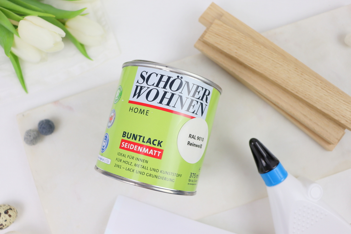 DIY - selbstgemachte Holzschilder zu Ostern aus Klötzchen mit Hasenmotiv