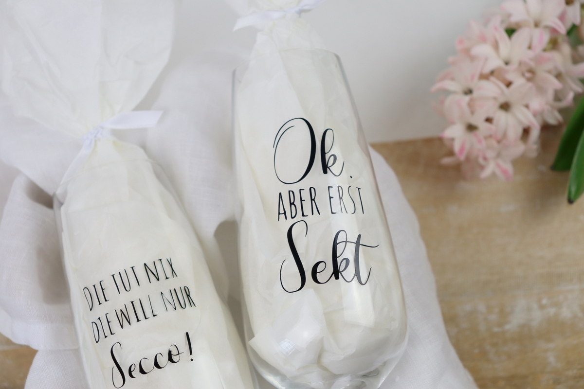 DIY - individualisierte Sektgläser mit dem Plotter oder Permanentmarker / Marker einfach selber machen + kostenlose Vorlage