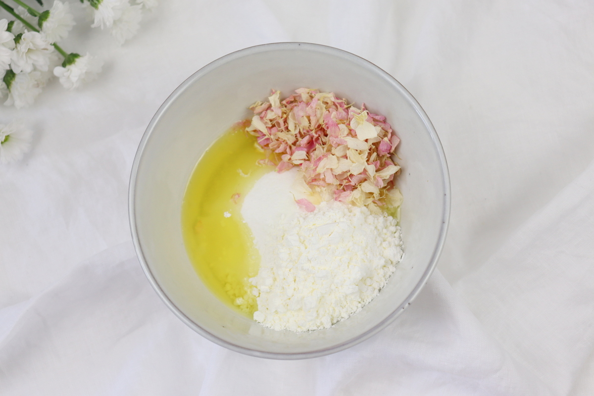 DIY - selbstgemachte Badekugeln mit Blüten