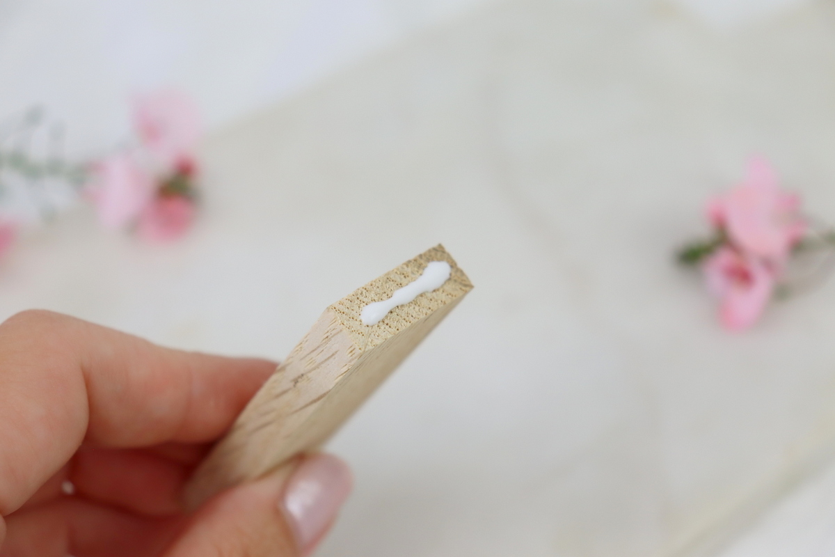 DIY - selbstgemachte Häuser aus Raysin mit Holzdach aus Klötzchen