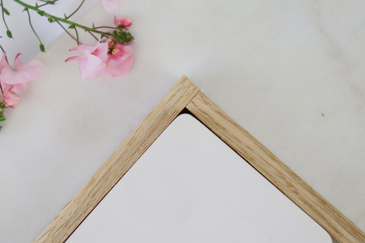 DIY - selbstgemachte Häuser aus Raysin mit Holzdach aus Klötzchen