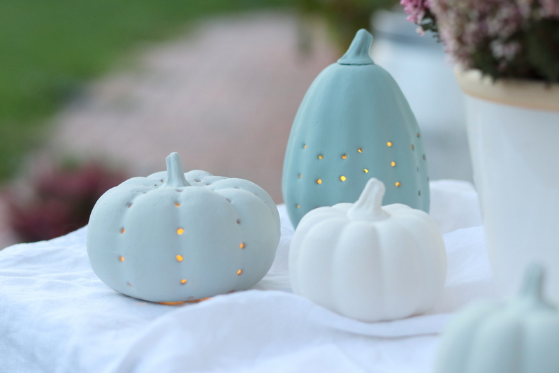 DIY Kürbisse selber schnitzen als Kürbis Laternen und bemalen