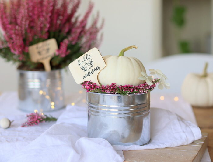 DIY Anleitung – schöne Kürbisdeko mit selbstgemachten Herbst-Schildern