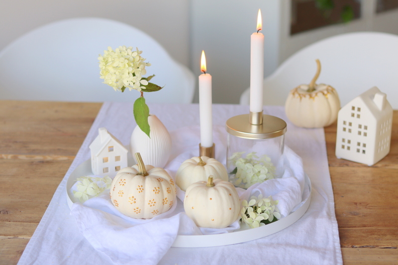 DIY Anleitung - selbstgemachte bemalte Kürbisse als Herbstdeko 