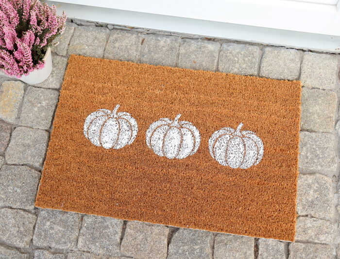DIY Anleitung – Ikea Trampa Fußmatte herbstlich bemalen – Ikea Hack