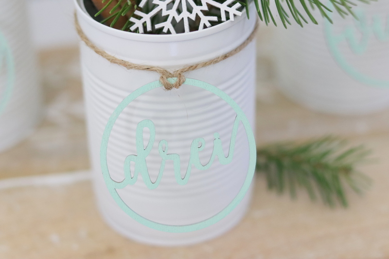 DIY - selbstgemachter Adventskranz aus Dosen / Konservendosen mit Tannengrün und Stabkerzen