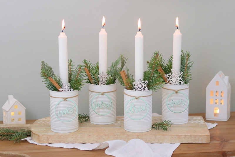 DIY - selbstgemachter Adventskranz aus Dosen / Konservendosen mit Tannengrün und Stabkerzen